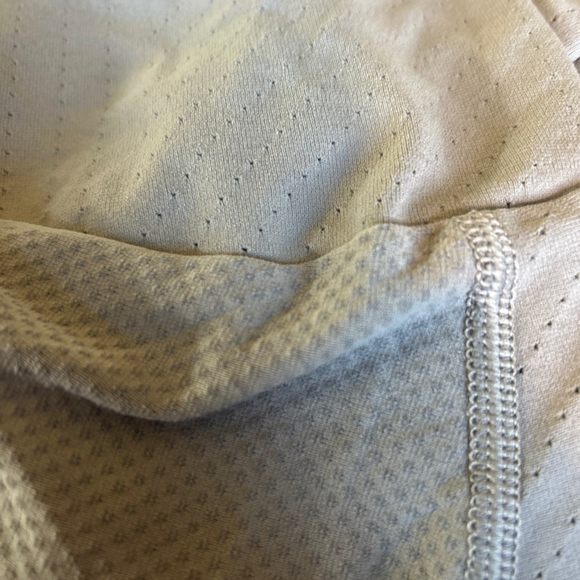 Women's Athleta Gray Green In Motion Seamless Short Sleeve Tee Medium - Picture 5 of 5